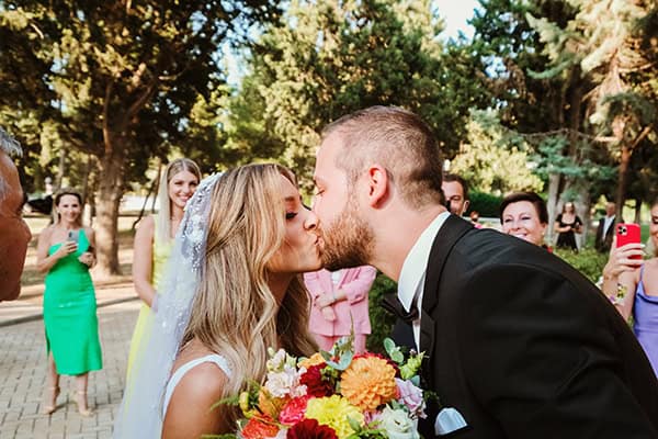 modern-chic-fall-wedding-thessaloniki-colorful-flowers_14