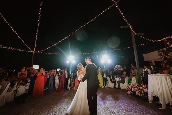 modern-chic-fall-wedding-thessaloniki-colorful-flowers_26x