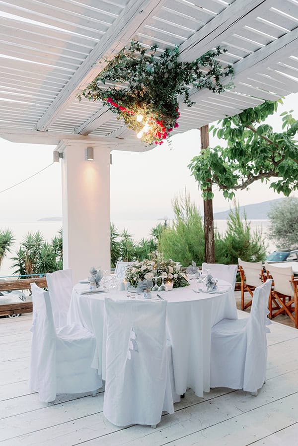 pretty-summer-wedding-antikyra-white-flowers_37