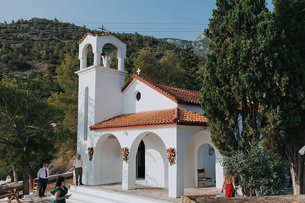 pretty-summer-wedding-loutraki-terracotta-color_09