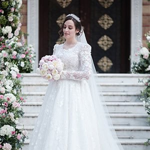 Ρομαντικός ανοιξιάτικος γάμος με όμορφα λουλούδια σε λευκό και blush pink αποχρώσεις | Δέσποινα & Βασίλης