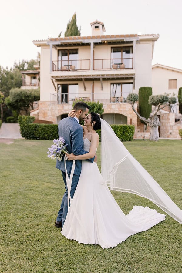 romantic-spring-wedding-columbia-beach-resort_03