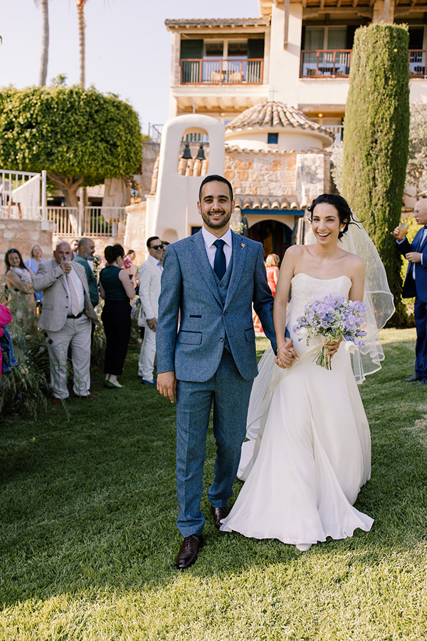 romantic-spring-wedding-columbia-beach-resort_29