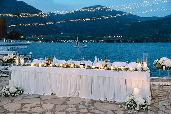 romantic-spring-wedding-island-white-flowers_43