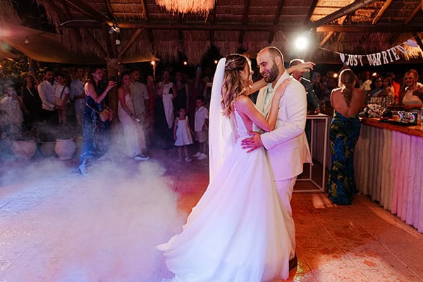 romantic-summer-wedding-larissa-lovely-snapshots_15