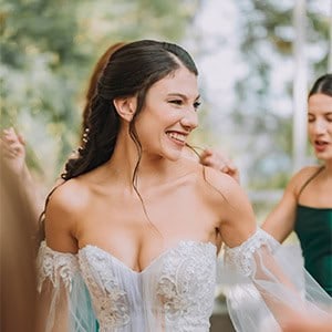 Rustic chic γάμος στις Πλάτρες με τριαντάφυλλα και ευκάλυπτο │ Σαββίνα & Αντώνης