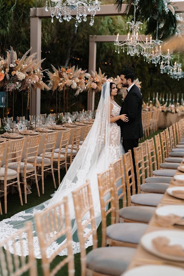 stunning-elegant-wedding-athens-boho-details_03x