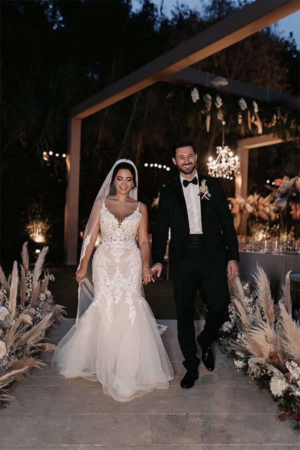 stunning-elegant-wedding-athens-boho-details_33x