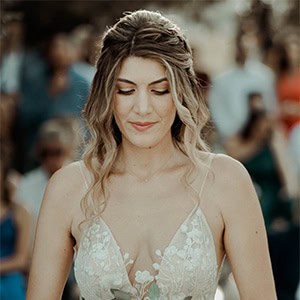 Καλοκαιρινός γάμος στο Κτήμα Cataleya με ρομαντικά στιγμιότυπα