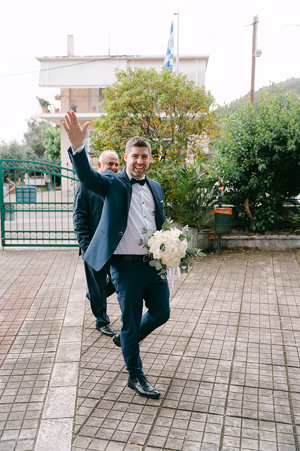 summer-wedding-nafpaktos-white-flowers_15