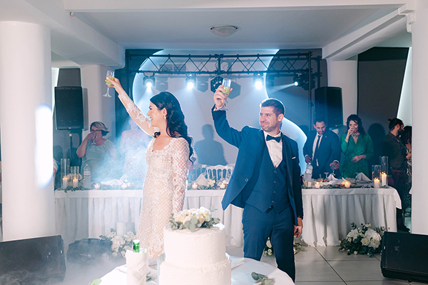 summer-wedding-nafpaktos-white-flowers_37