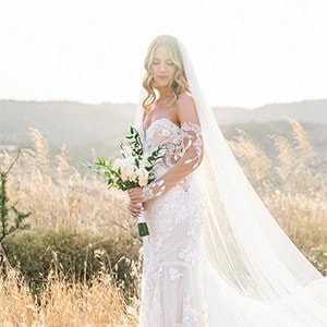 Timeless all-white καλοκαιρινός γάμος  | Έυη & Θράσος