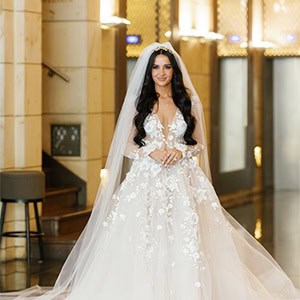 Ultra stylish γάμος στο Κτήμα Χατζή με ολόλευκα άνθη | Kathy & Anes