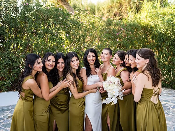 utterly-romantic-wedding-athens-elegant-details-lush-florals_03