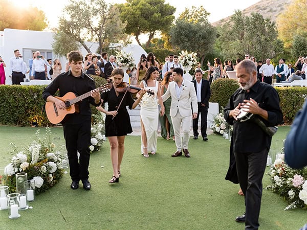 utterly-romantic-wedding-athens-elegant-details-lush-florals_15