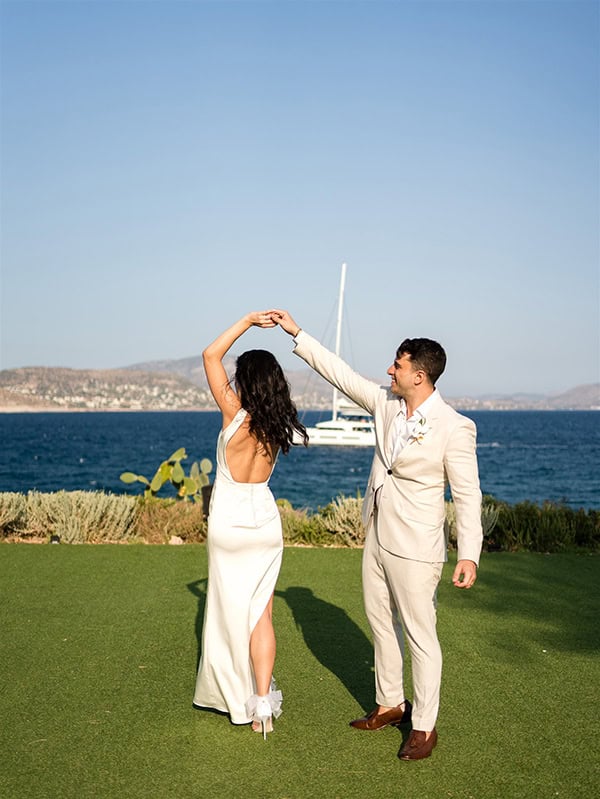 utterly-romantic-wedding-athens-elegant-details-lush-florals_17