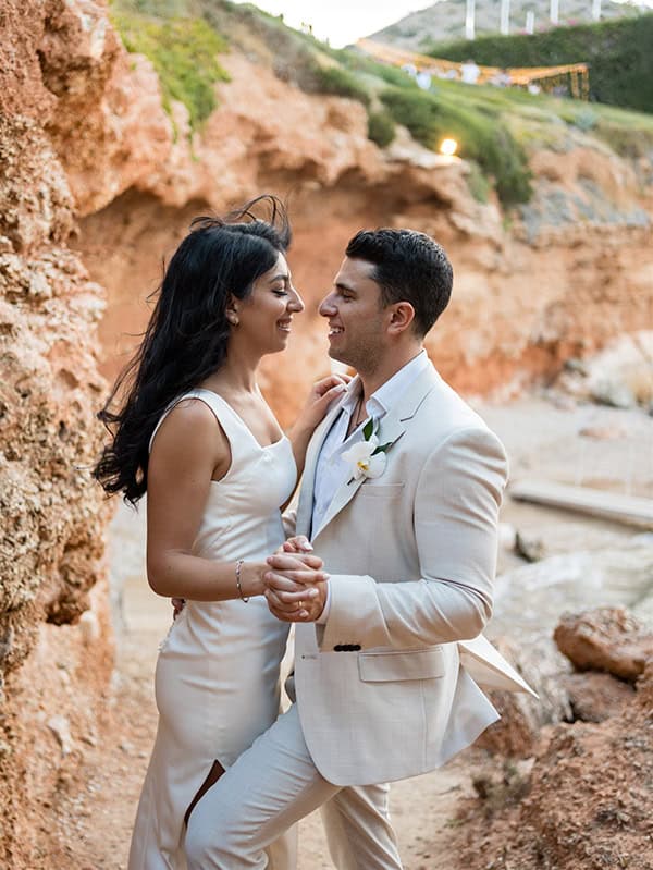 utterly-romantic-wedding-athens-elegant-details-lush-florals_52