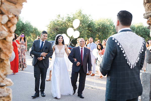 beautiful-summer-wedding-ktima-koumos_15