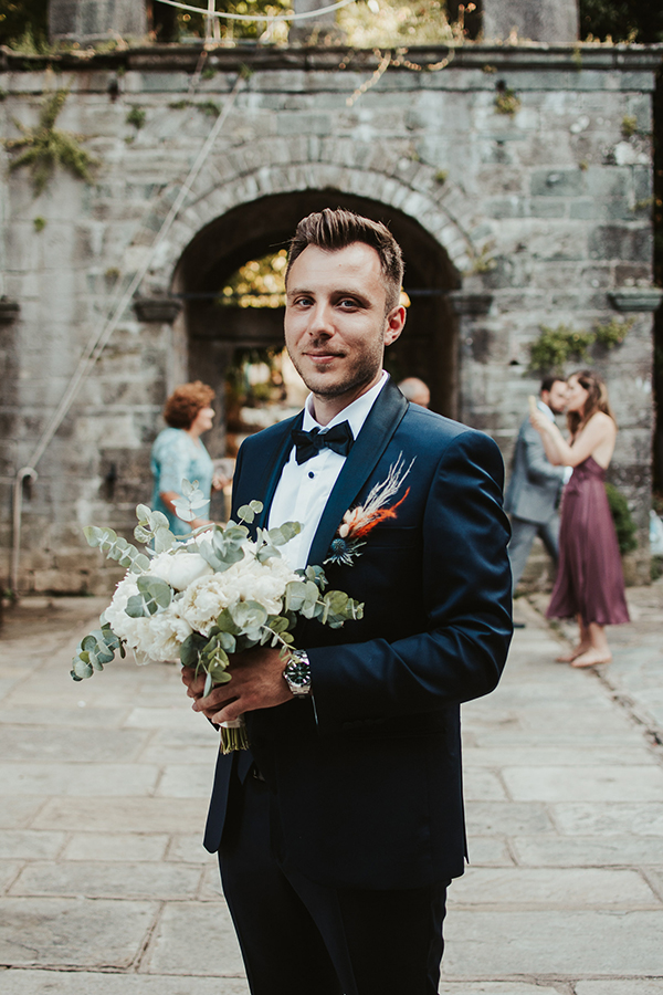 bohemian-summer-wedding-pelion-white-orange-pampas-grass_14