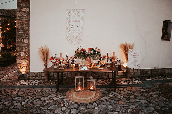 bohemian-summer-wedding-pelion-white-orange-pampas-grass_27