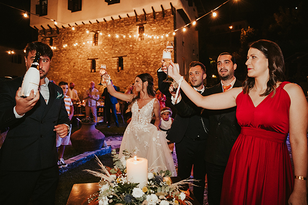 bohemian-summer-wedding-pelion-white-orange-pampas-grass_35