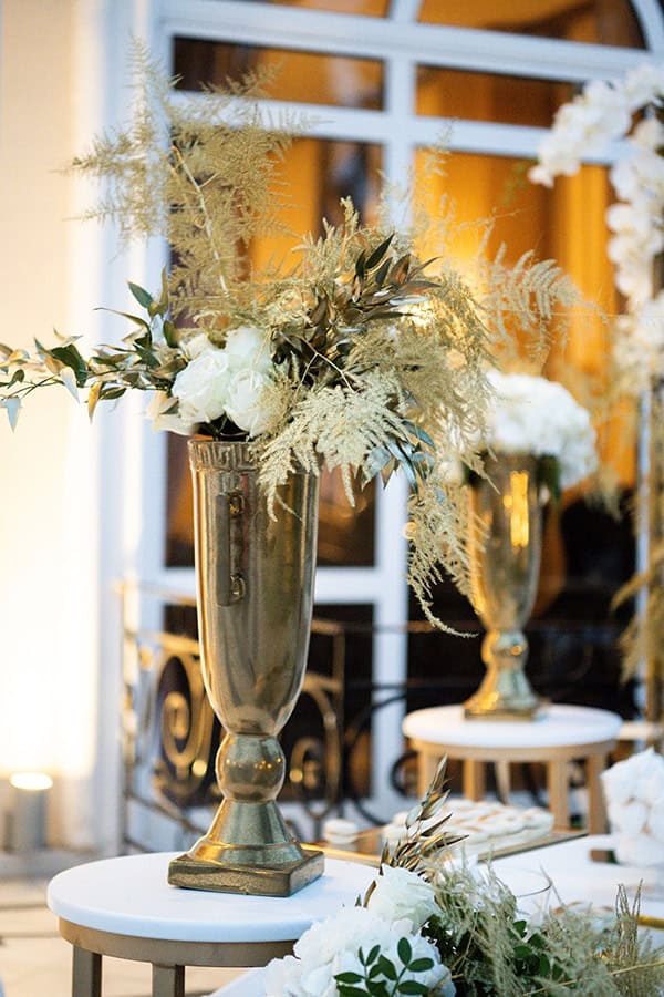 chic-summer-wedding-drama-white-orchids_18z