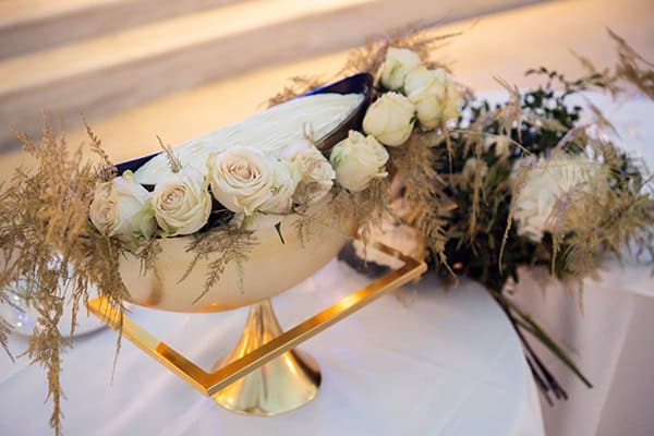 chic-summer-wedding-drama-white-orchids_25