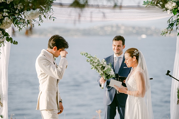 destination-summer-wedding-spetses-white-flowers_17