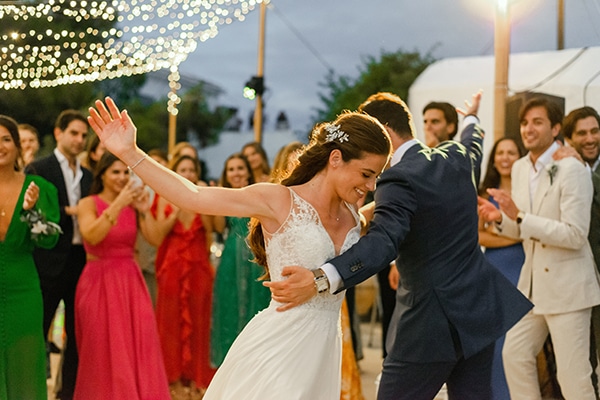 destination-summer-wedding-spetses-white-flowers_33