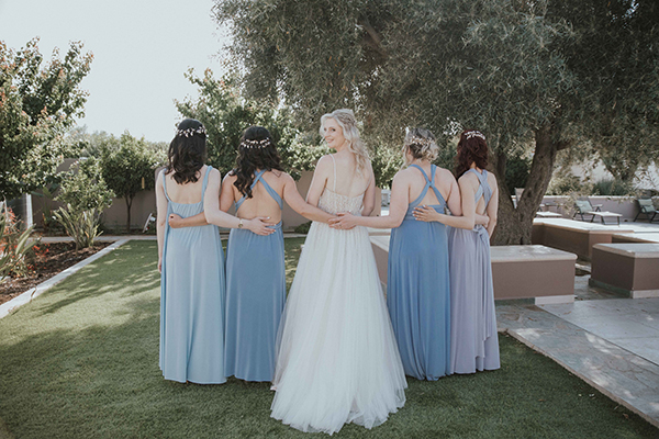 destination-wedding-athens-fuchsia-peach-roses_12