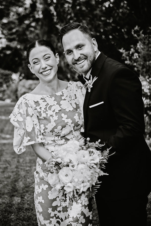 gorgeous-spring-wedding-athens-white-hudrangeas_22