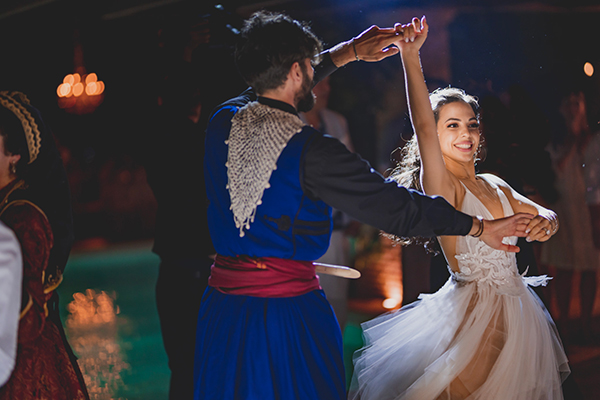 gorgeous-summer-wedding-ktima-xatzi-white-peonies_30