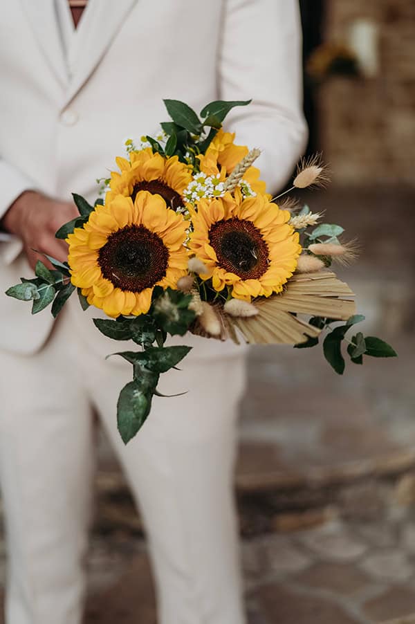 lovely-summer-wedding-thessaloniki-sunflowers_19