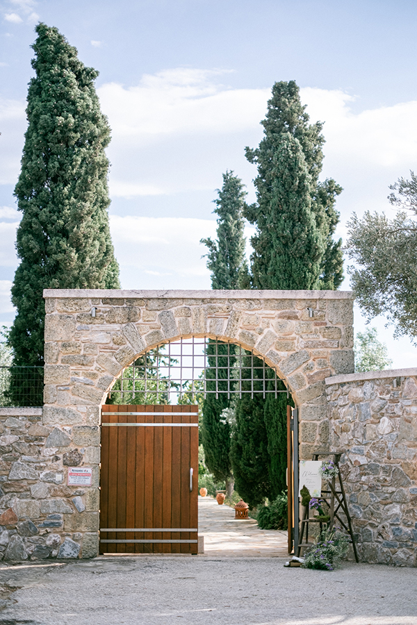 modern-chic-spring-civil-wedding-athens-field-flowers_13