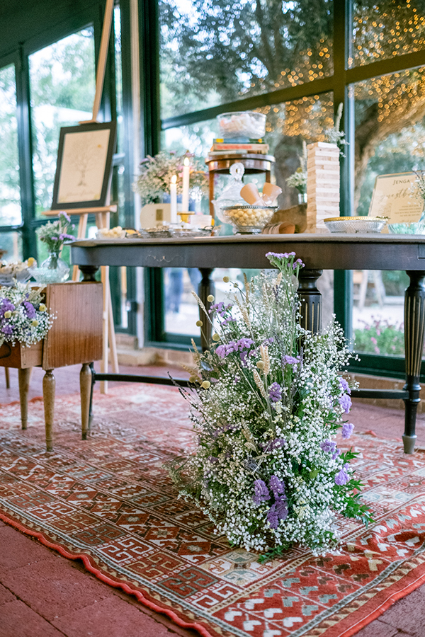 modern-chic-spring-civil-wedding-athens-field-flowers_29