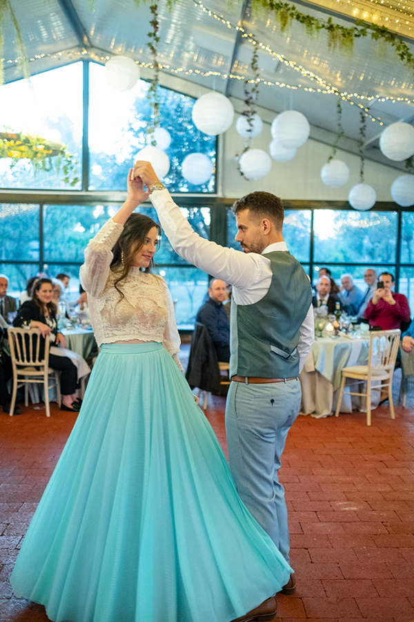 modern-chic-spring-civil-wedding-athens-field-flowers_34