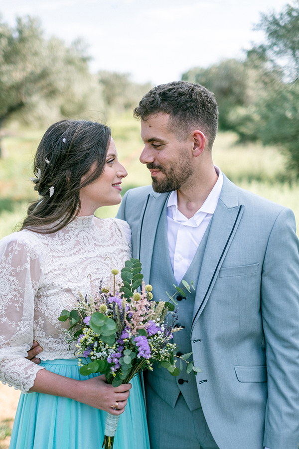 modern-chic-spring-civil-wedding-athens-field-flowers_35