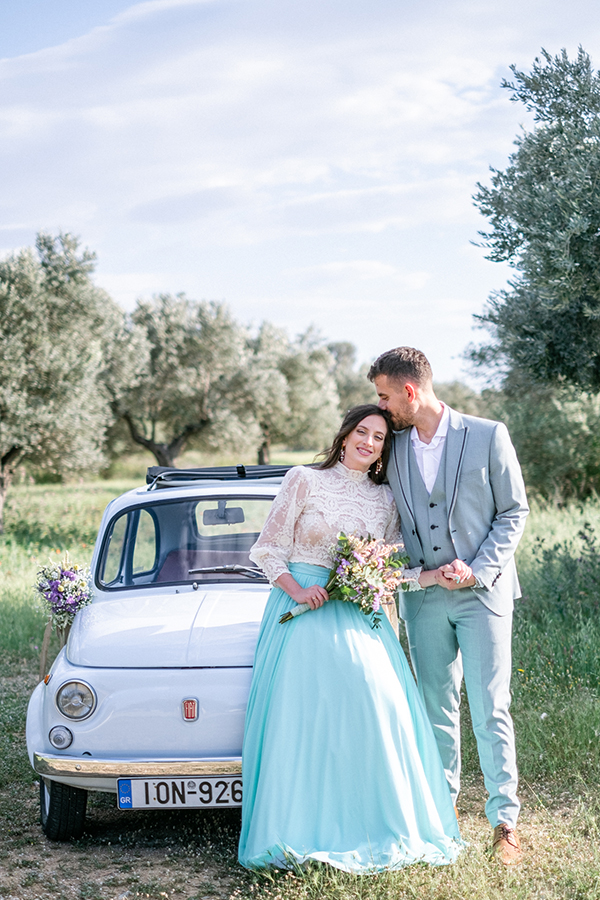 modern-chic-spring-civil-wedding-athens-field-flowers_39