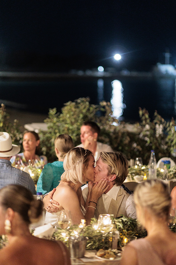 romantic-destination-wedding-naxos-pink-roses_19