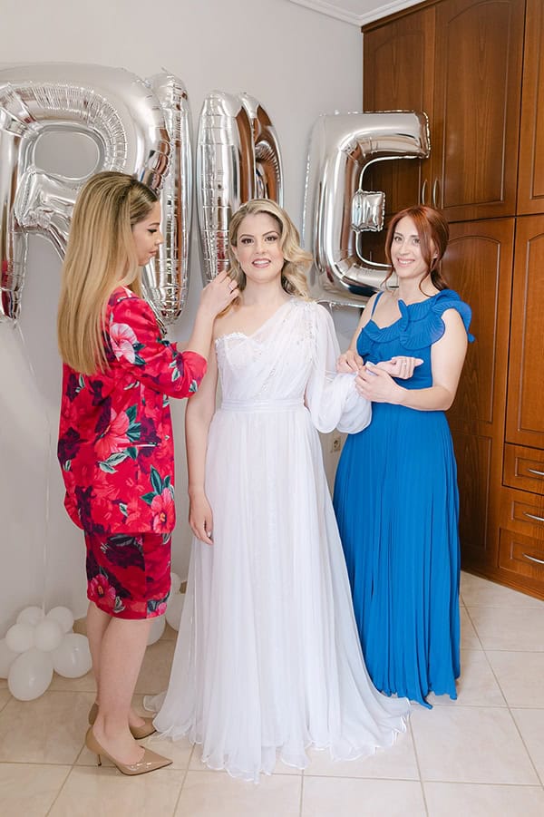 romantic-spring-wedding-nafpaktos-white-orange-roses_08x