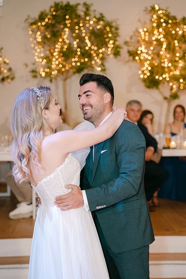 romantic-spring-wedding-nafpaktos-white-orange-roses_62