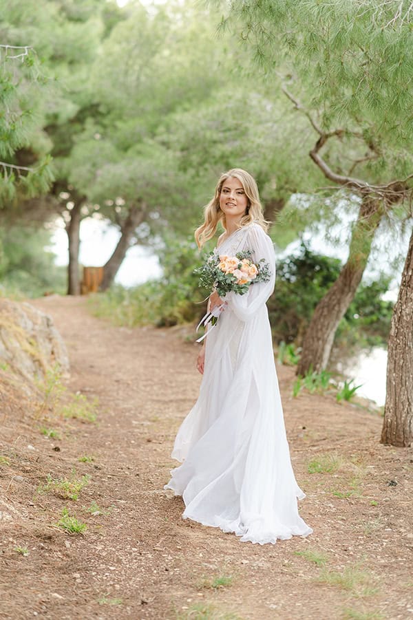 romantic-spring-wedding-nafpaktos-white-orange-roses_71