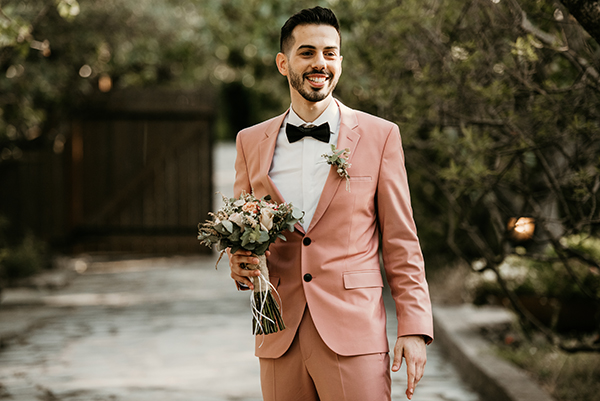 romantic-spring-wedding-white-bougainvillea_11
