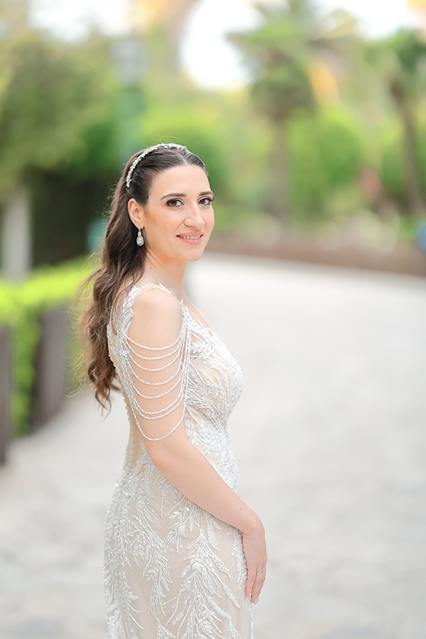 romantic-summer-wedding-nicosia-pink-roses_02