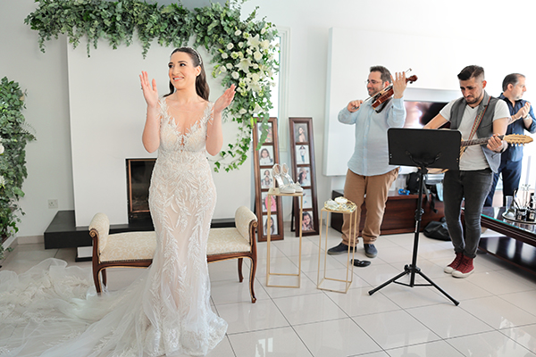 romantic-summer-wedding-nicosia-pink-roses_06