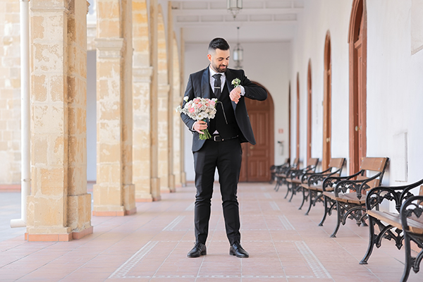 romantic-summer-wedding-nicosia-pink-roses_12