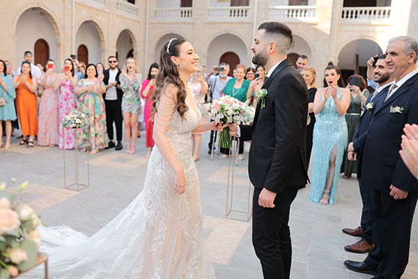 romantic-summer-wedding-nicosia-pink-roses_14