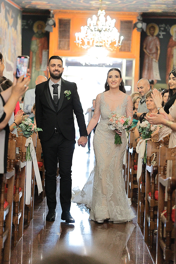 romantic-summer-wedding-nicosia-pink-roses_15x