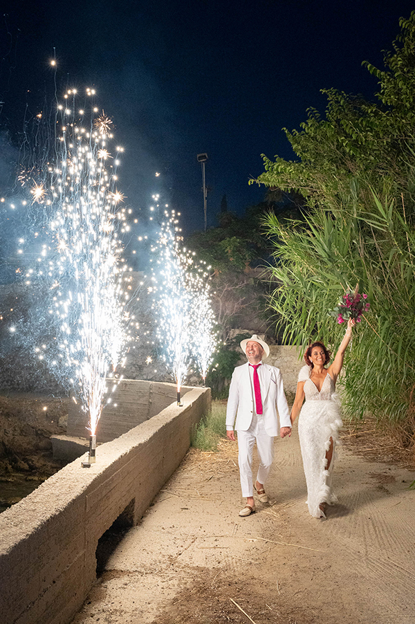 summer-wedding-poros-bougainvillea_41