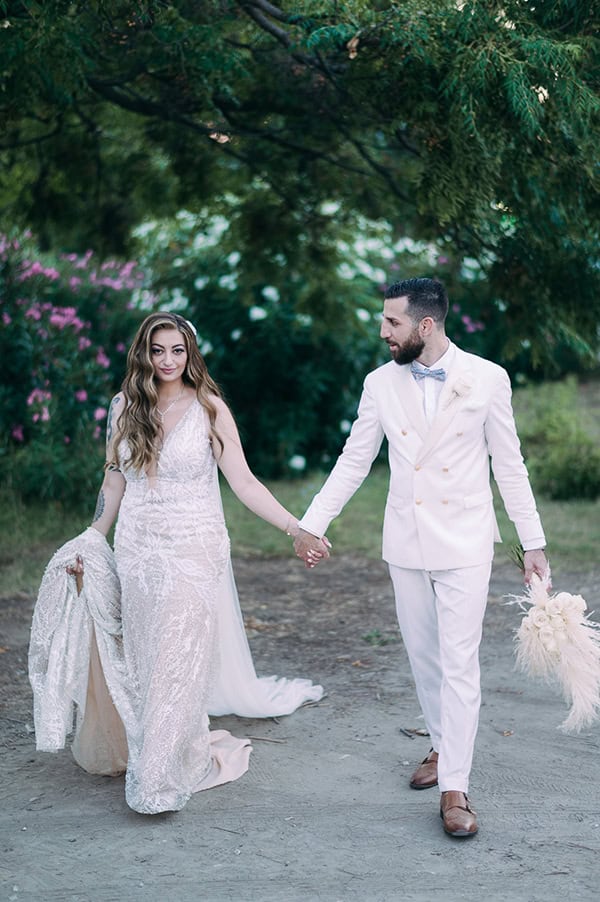 ultra-romantic-summer-wedding-kavala-white-roses_01